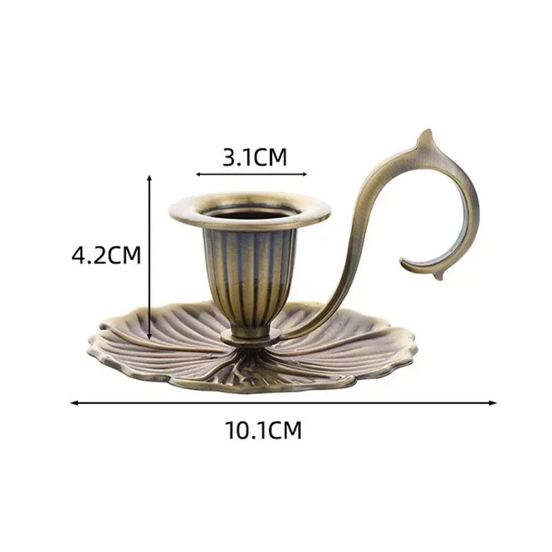 Bougeoir sur pieds | Accessoire classique pour illuminer vos tables