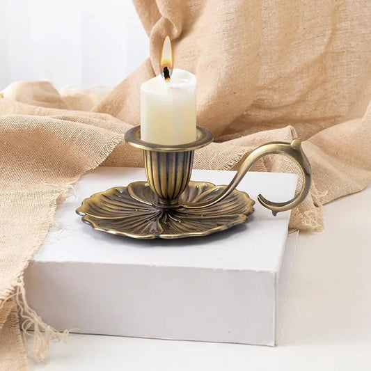 Bougeoir sur pieds | Accessoire classique pour illuminer vos tables