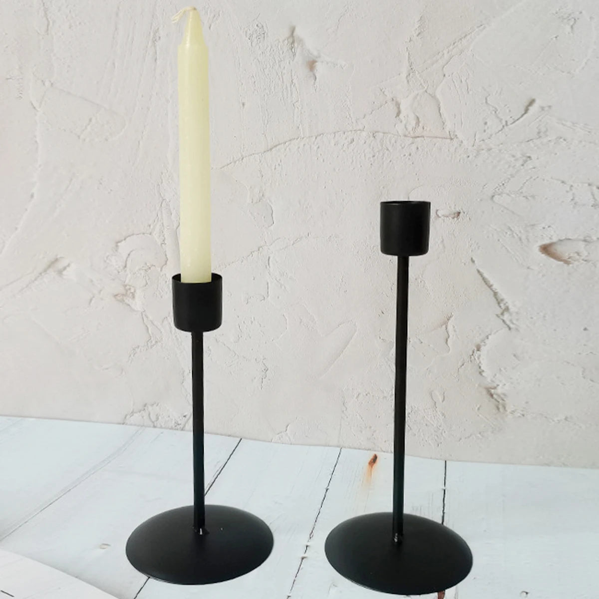 2 Bougeoirs noirs | Touche décorative sobre et intemporelle